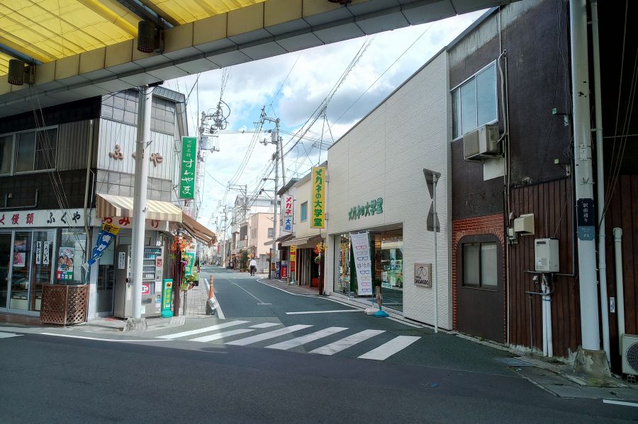 店舗アクセス06_商店街出口