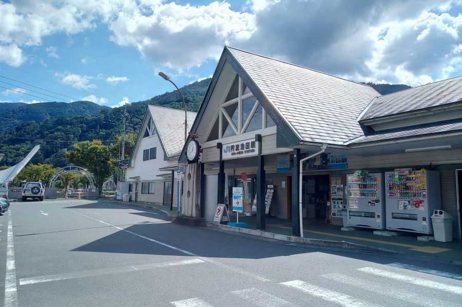 店舗アクセス01_阿波池田駅